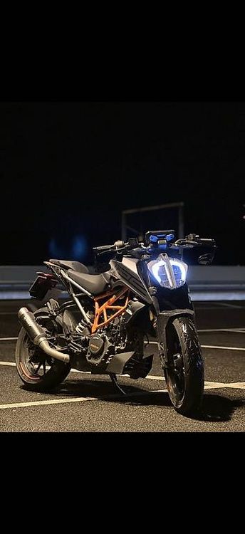KTM Strada: KTM Duke 125 – Usato da Greifensee venduto da jam_7bkq