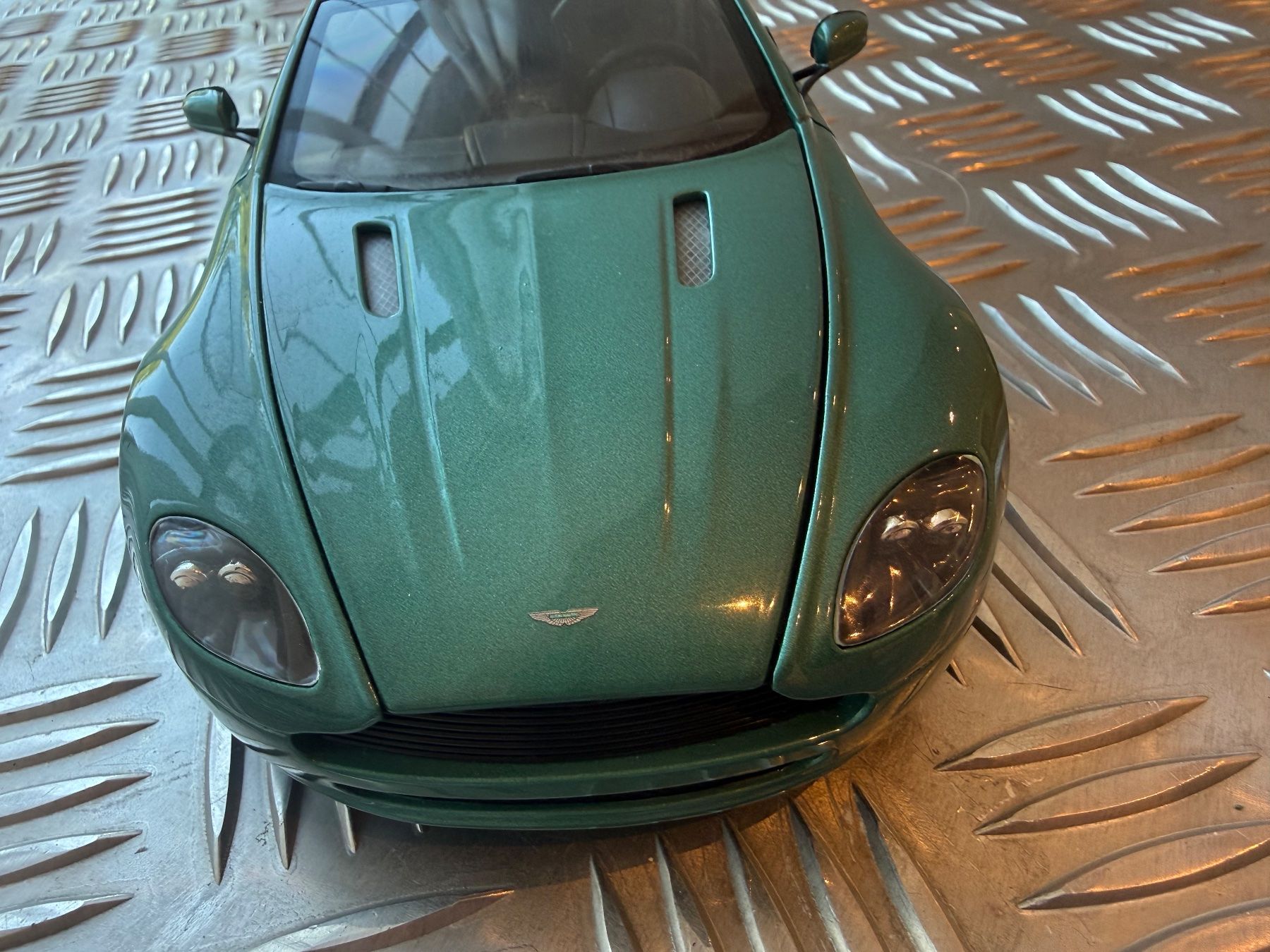 Aston Martin Modellini d'auto: Aston Martin V8 Vantage – Usato da Kilchberg ZH venduto da diamms 2