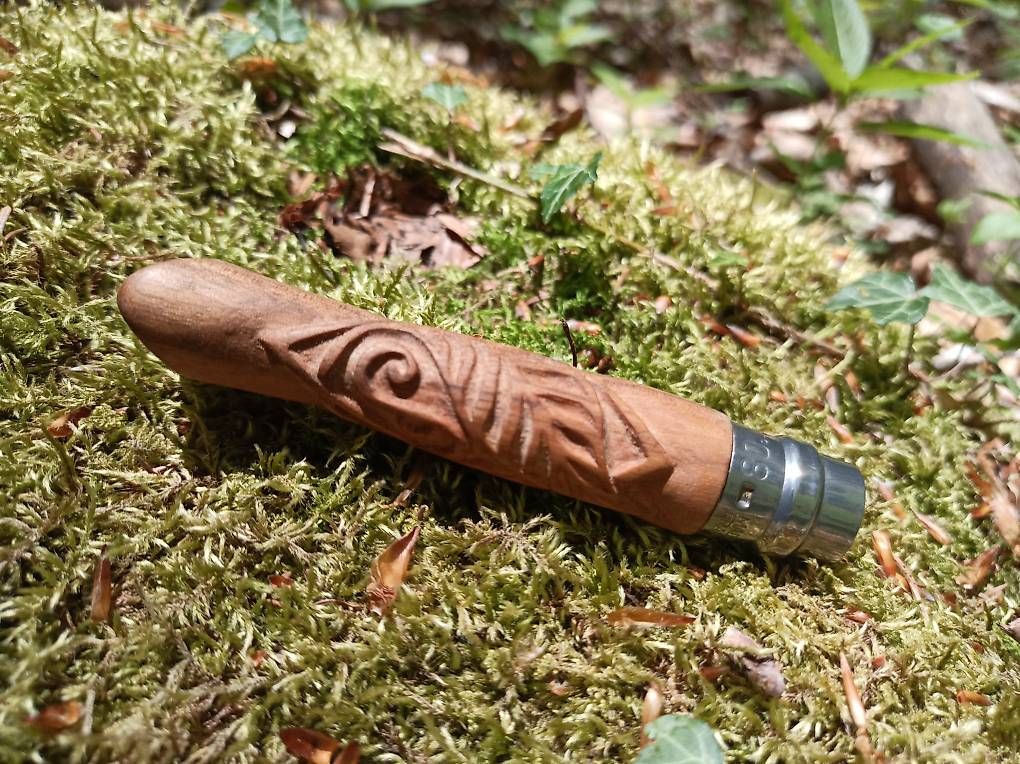 Opinel Coltelli tascabile: Opinel neuf manche en olivier – Usato da vevey venduto da Matatya