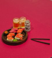 Sushi mit Bier für Puppenhaus/Puppenstube