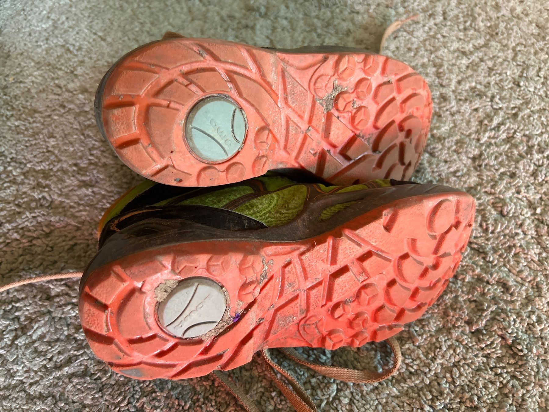 Lowa Schuhe für Jungen: Lowa gr.36 – Gebraucht aus Biel/Bienne von Laurencemathys 3