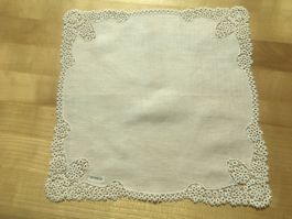 Taschentuch mit Spitze Linen Made in Switzerland