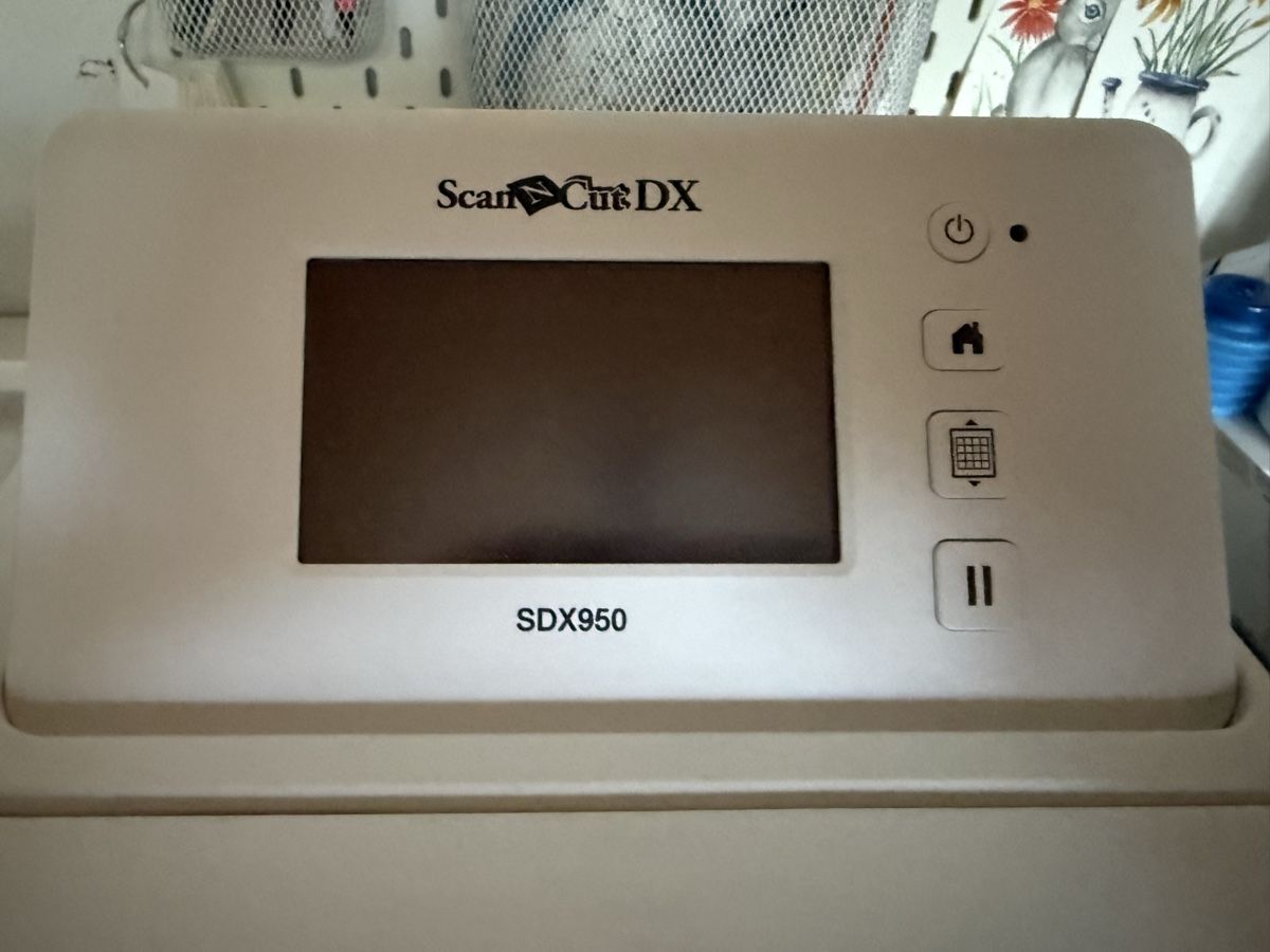 Toutes les machines: Brother ScanNCut DX SDX950 Schneideplotter neuwertig – D'occasion à Reutigen par Biene0070 1