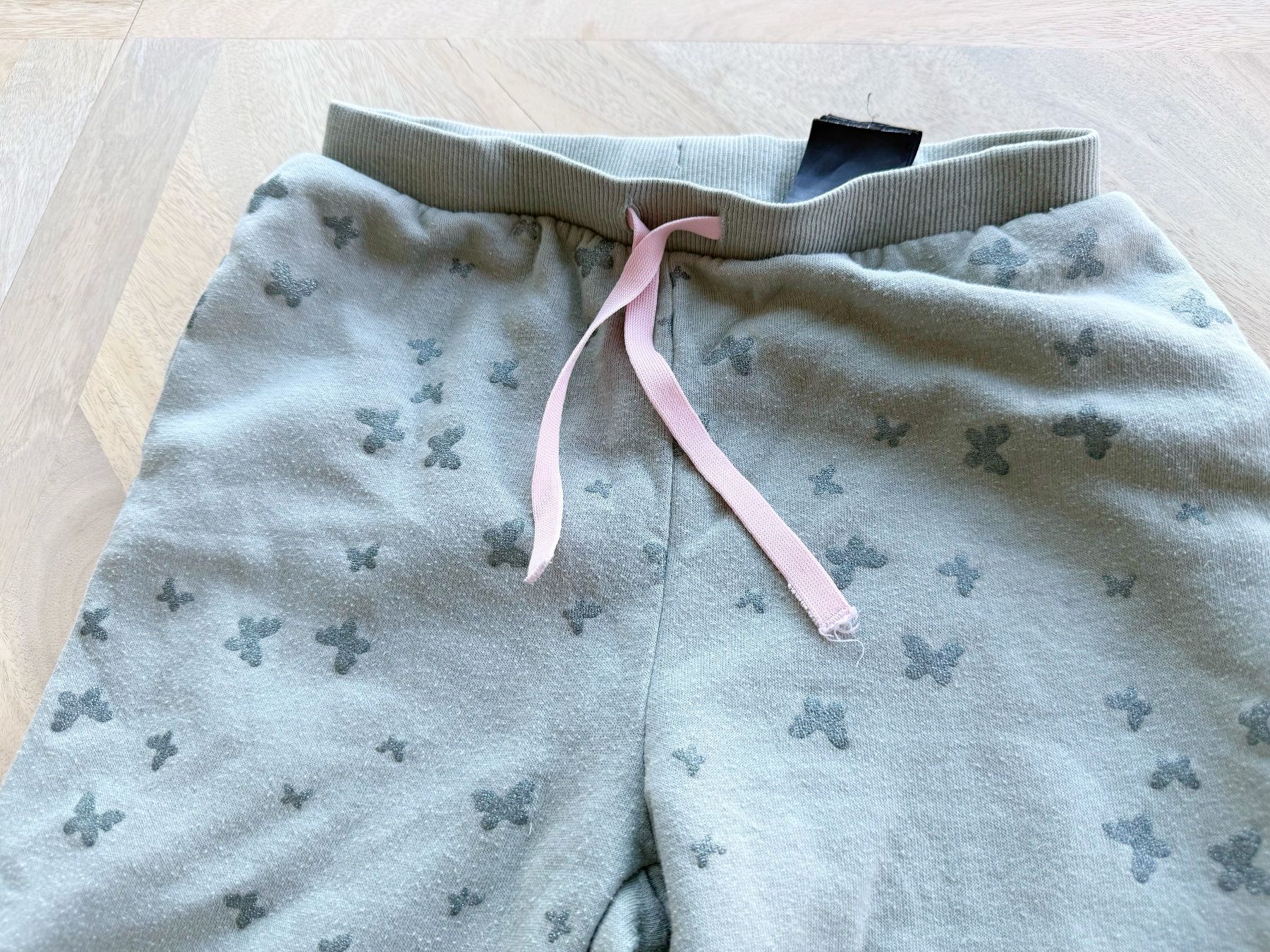 H&M Hosen: Jogginghose Mädchen Gr. 134 – Gebraucht aus Eggenwil von Lissi82 1