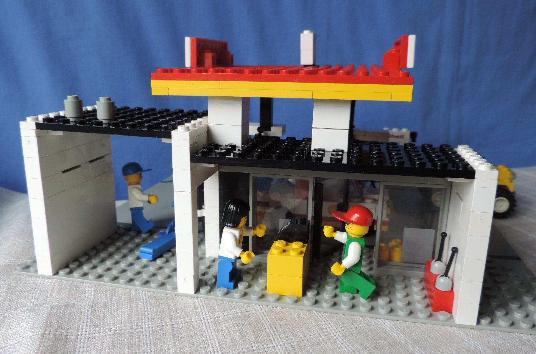 Lego Giocattoli: Shell Tankstelle, Set 6378 + Trail Ranger, Set 6514 – Usato da Burgdorf venduto da ursla50 4