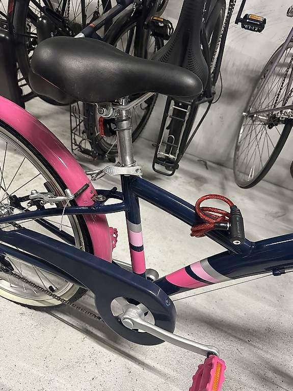 Decathlon Biciclette: Vélo btwin 500 rose – Usato da Genève venduto da anj_9y2p 2