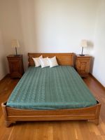 Lit en bois avec sommier