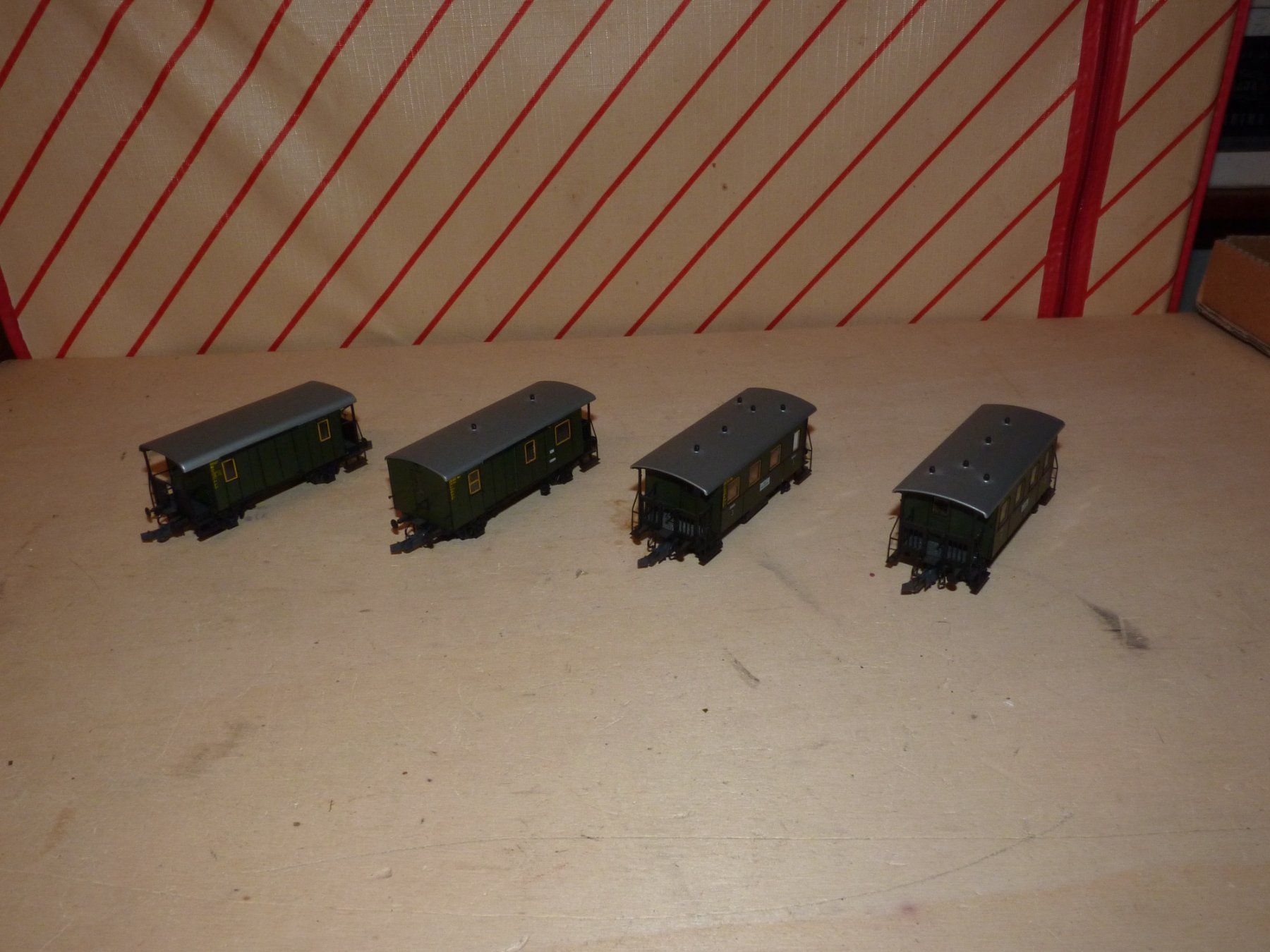 Roco Modelleisenbahnen: Personenzug Roco Spur H0 – Gebraucht aus Rudolfstetten von Rrst1968 1
