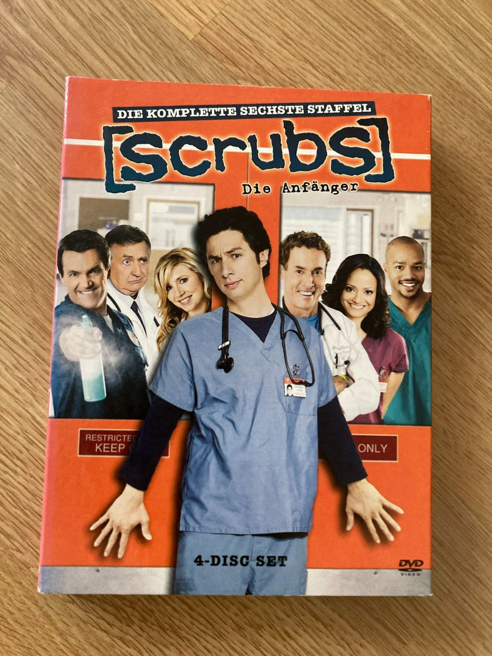 Tutti i DVDs: Scrubs 6. Staffel – Usato da Niederscherli venduto da ypsilon315