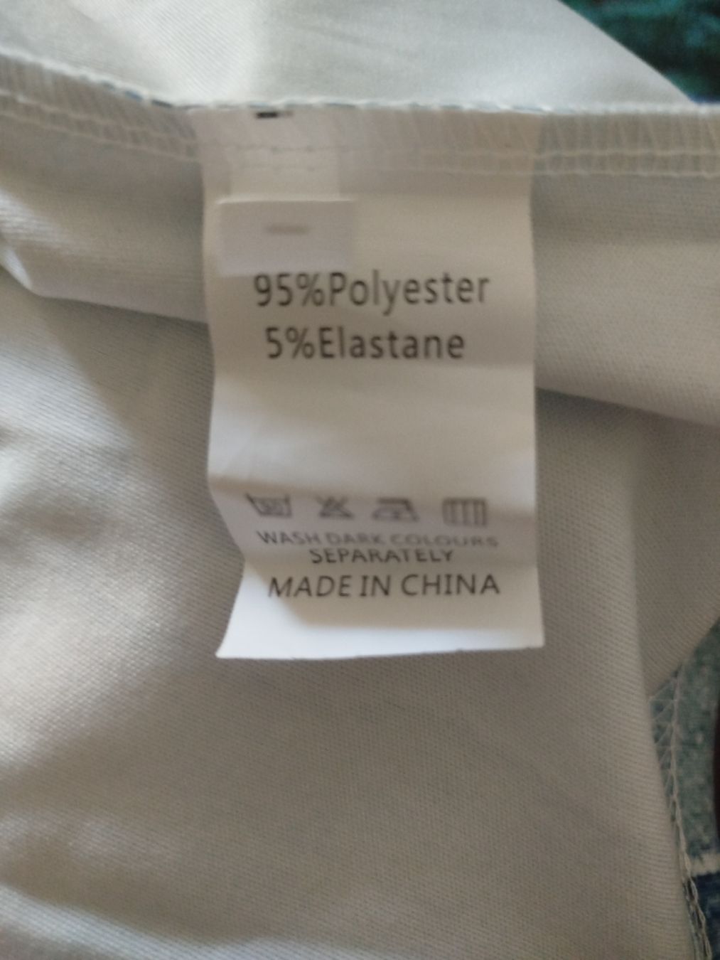 Kleider: Elastisches Kleid, Größe S – Neu und originalverpackt aus Wauwil von Sanczeza 4