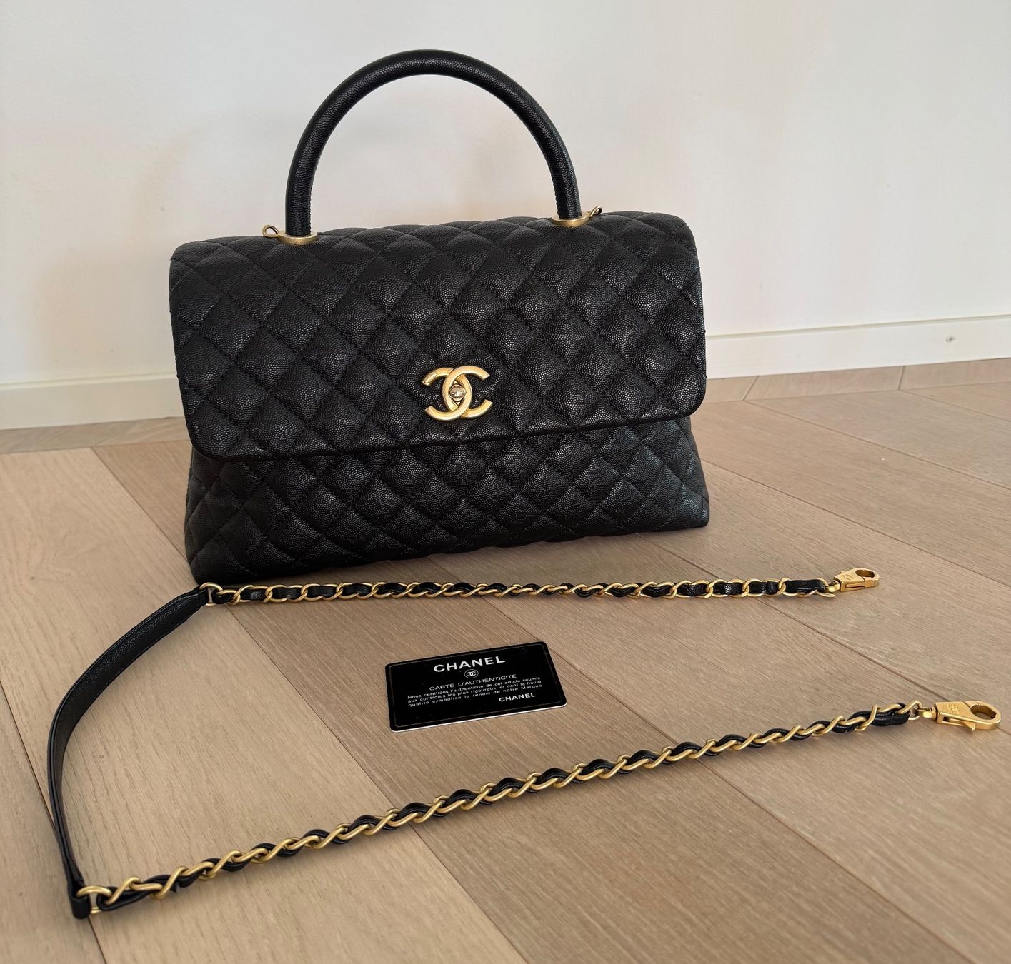 Chanel Borse da donna: Chanel Coco Handle Leder Handtasche schwarz – Usato da Kloten venduto da mybestbrands 1