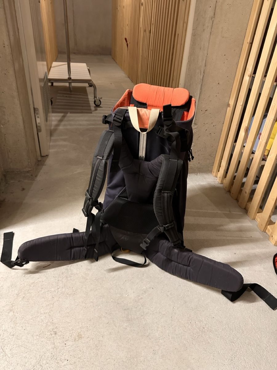 Macpac Sacs à dos: Kindertrage Wanderrucksack – D'occasion à Zürich par F54987
