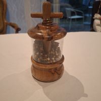 Pfeffermühle Holz transparent guter Zustand