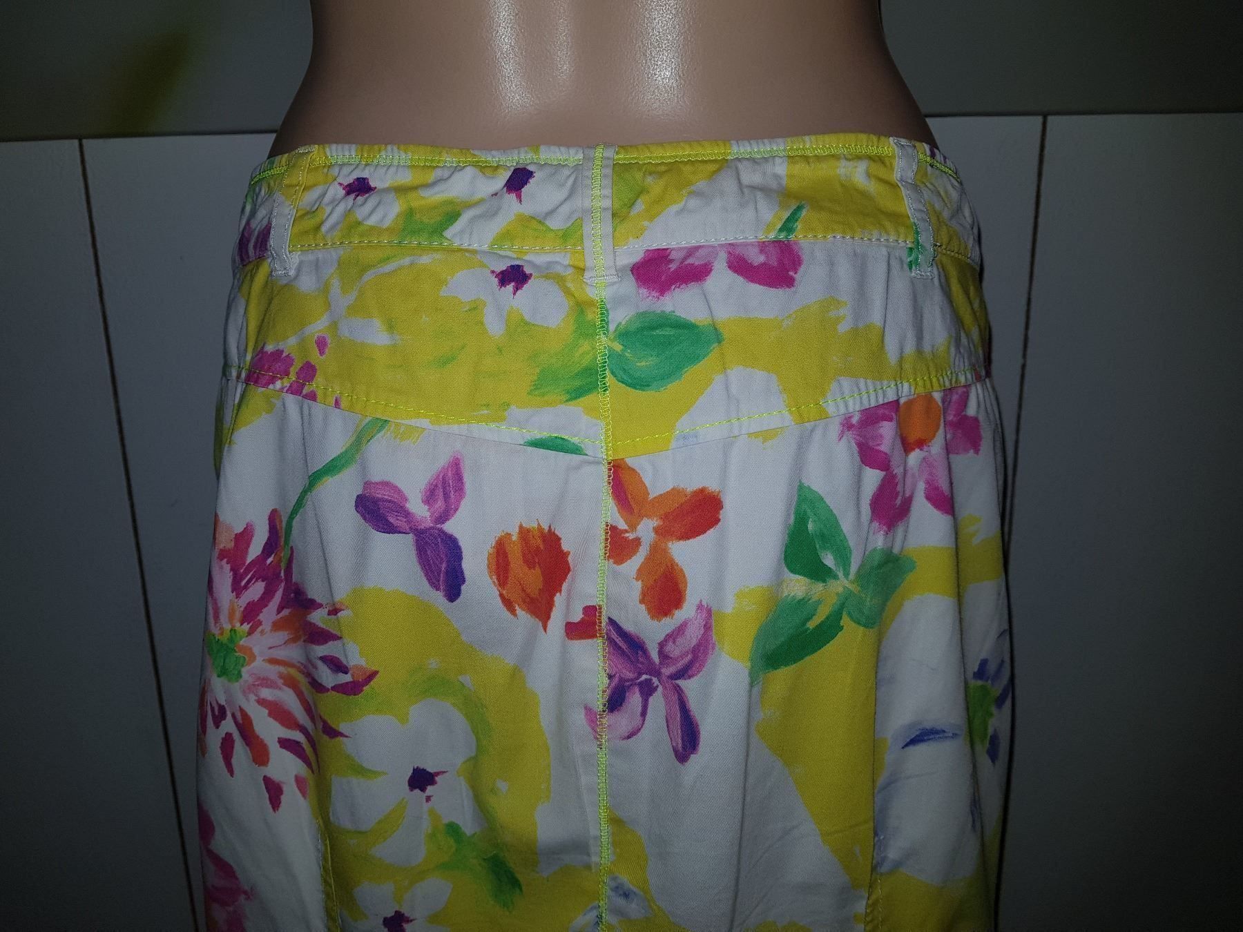 Marc Cain Gonne: MARC CAIN Jupe / Rock taille / Grosse M (2) – Usato da Cossonay-ville venduto da Super-Price-Quality 7