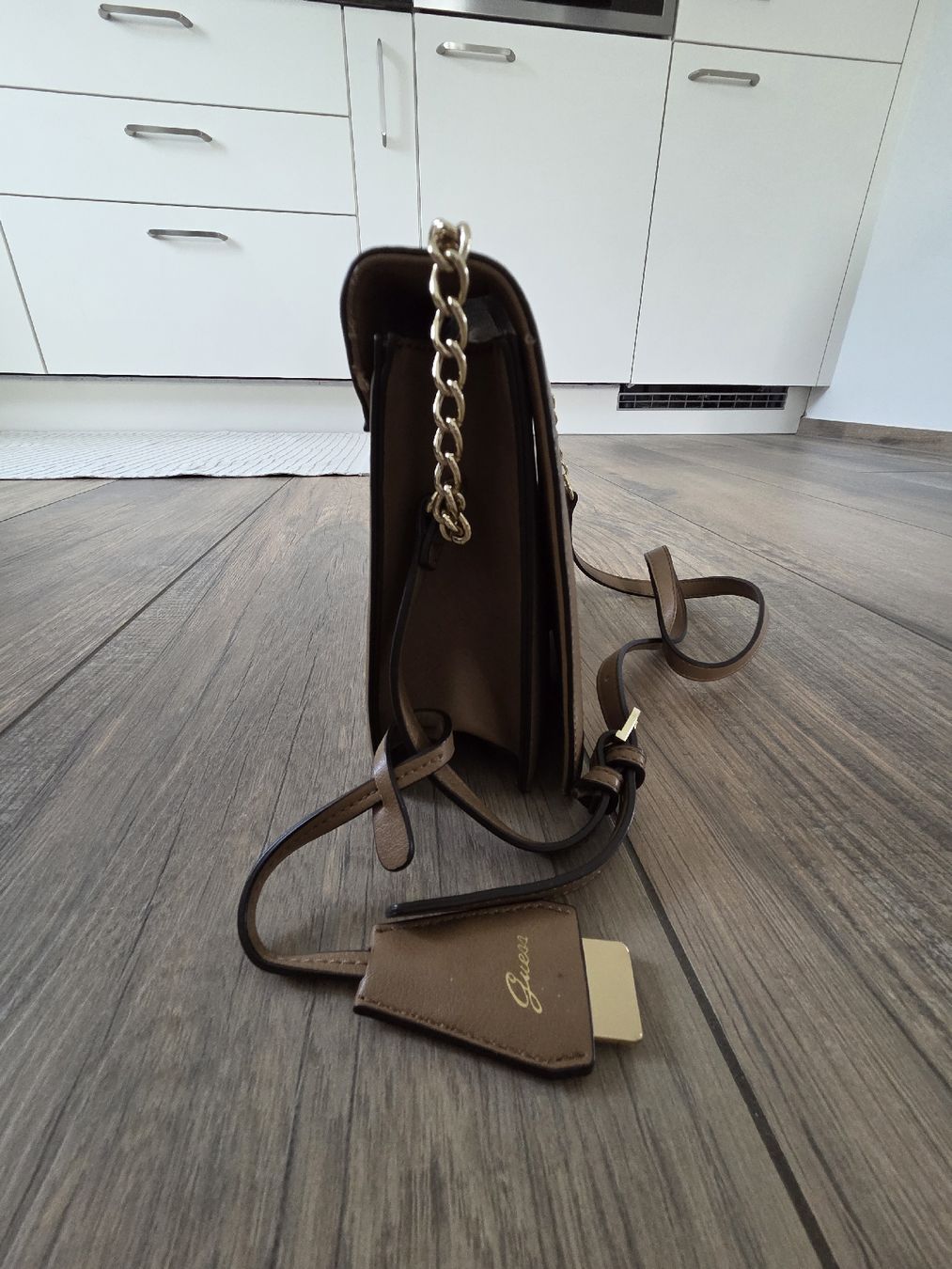Guess Borse da donna: guess Tasche  – Usato da Frauenfeld venduto da bea_6m8y 2