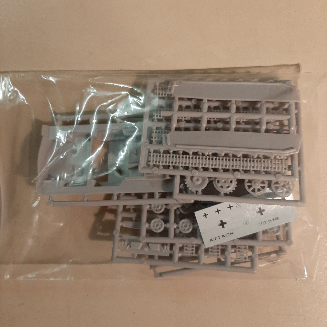 Kits de montage: 350 ... StuG III Ausf. E ... Attack 72816 – Neuf (Voir description) à Bonstetten par Benibanny59 4