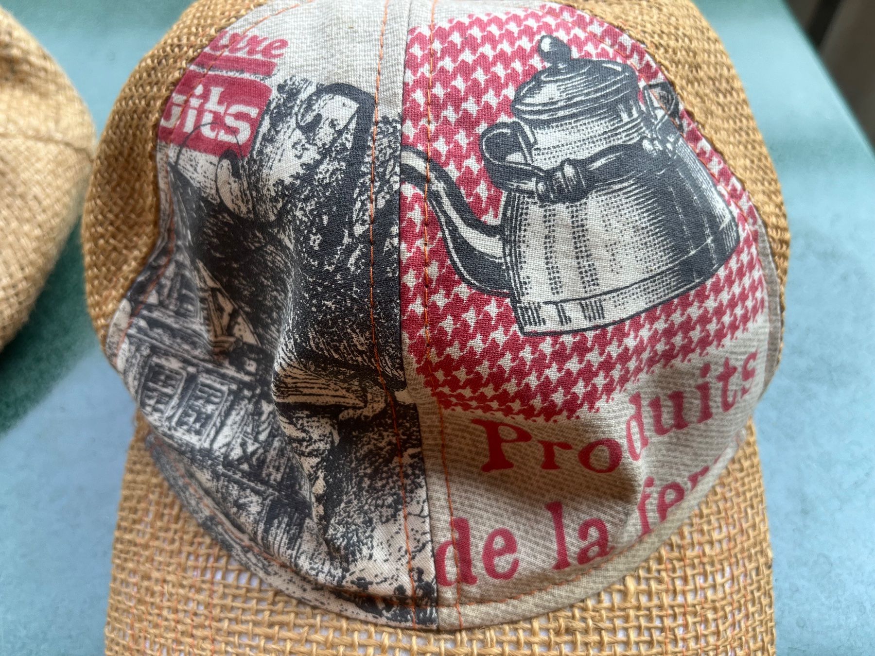 Chapeaux, bonnets & casquettes: Schiebermütze und Cap Berlin feine Hüte – D'occasion à Zürich par Machkrach 6