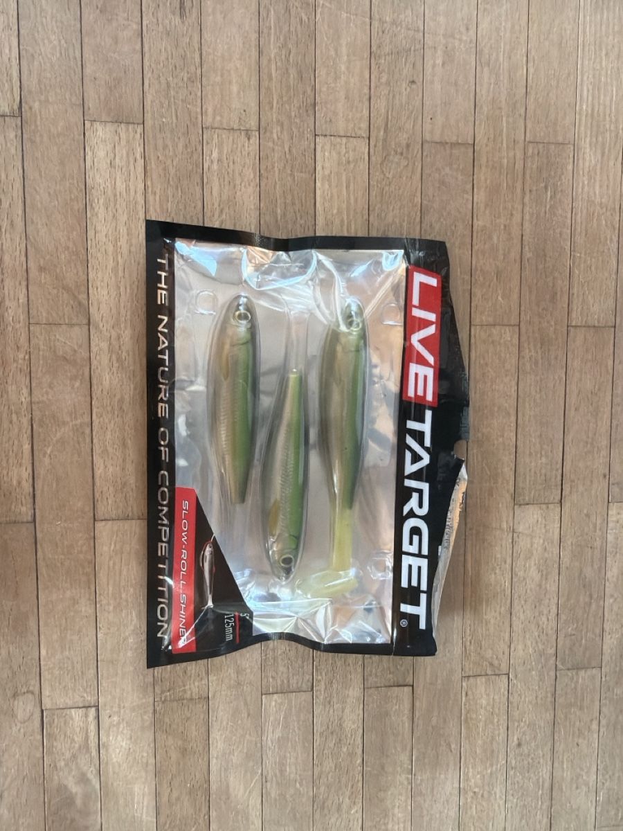 Appâts: LIVE TARGET Gummifische Slow Roll 12.5cm 3er Pack neu – D'occasion à Herisau par thefisherking