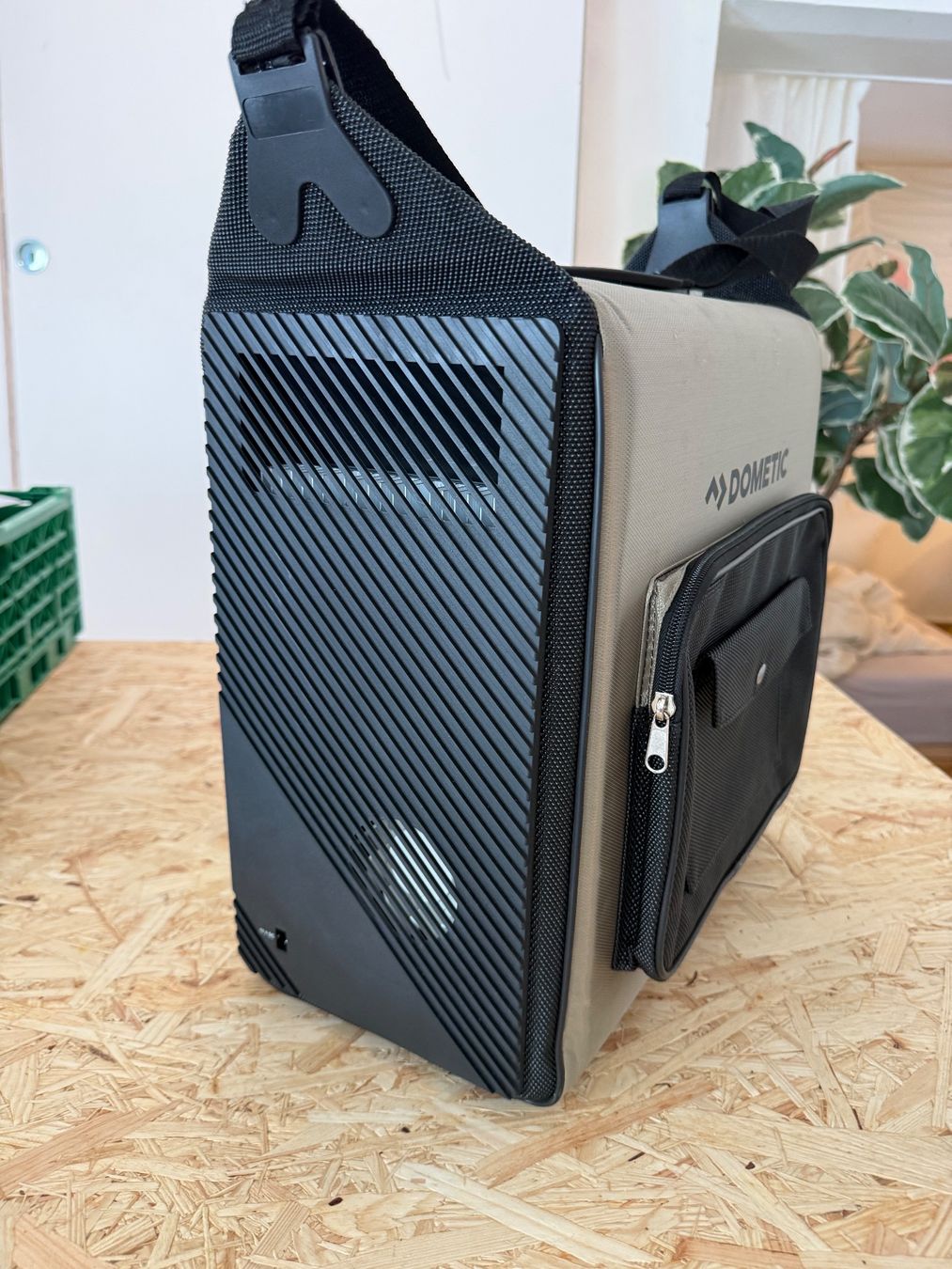 Dometic Frigoriferi & Refrigeratori: Dometic BordBar TF 14 Kühlbox 12V – Usato da Zürich venduto da roso01
