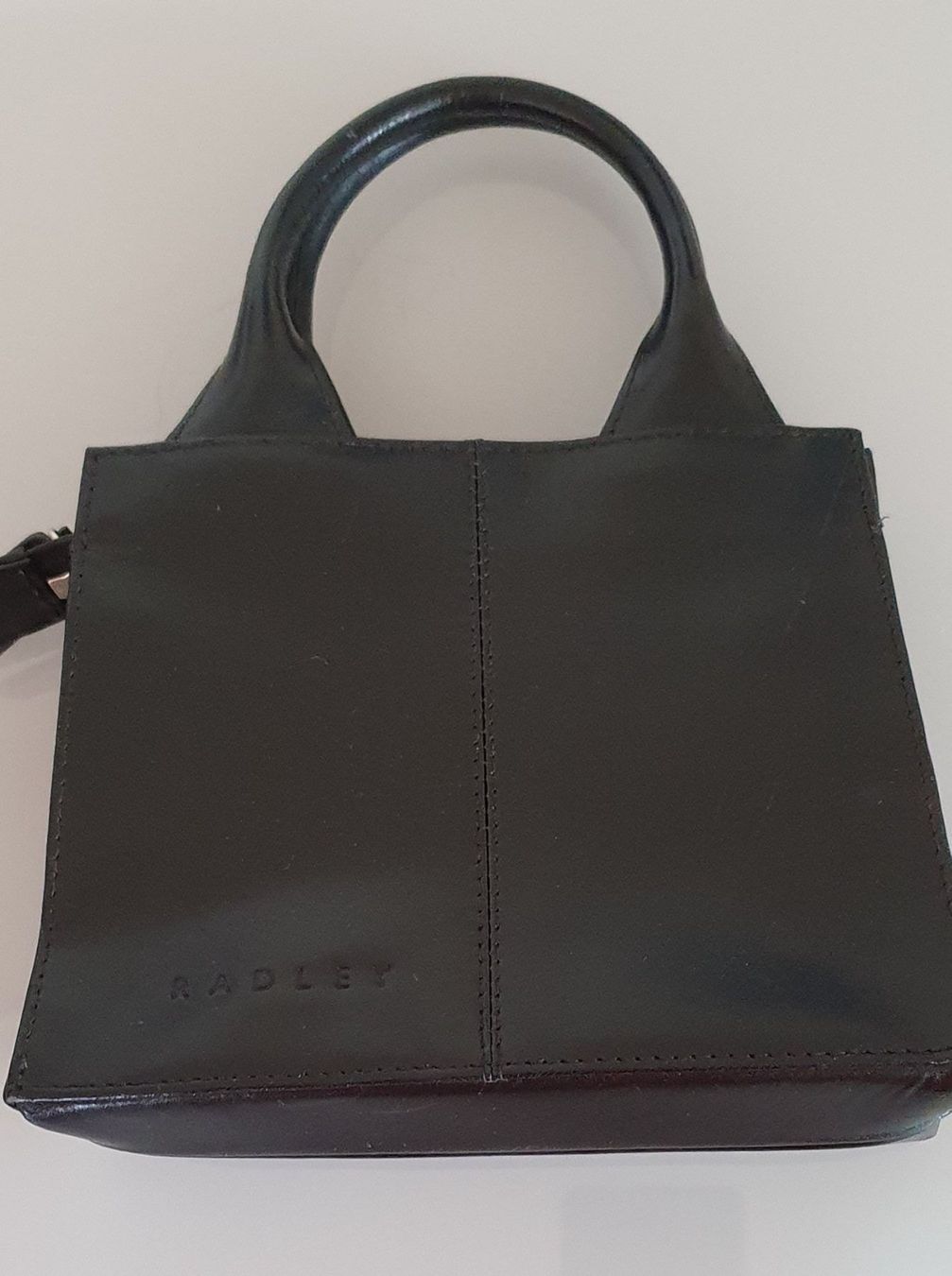 Radley Borse da donna: Handtasche klein von RADLEY – Nuovo (secondo la descrizione) da Zürich venduto da bre_22v9