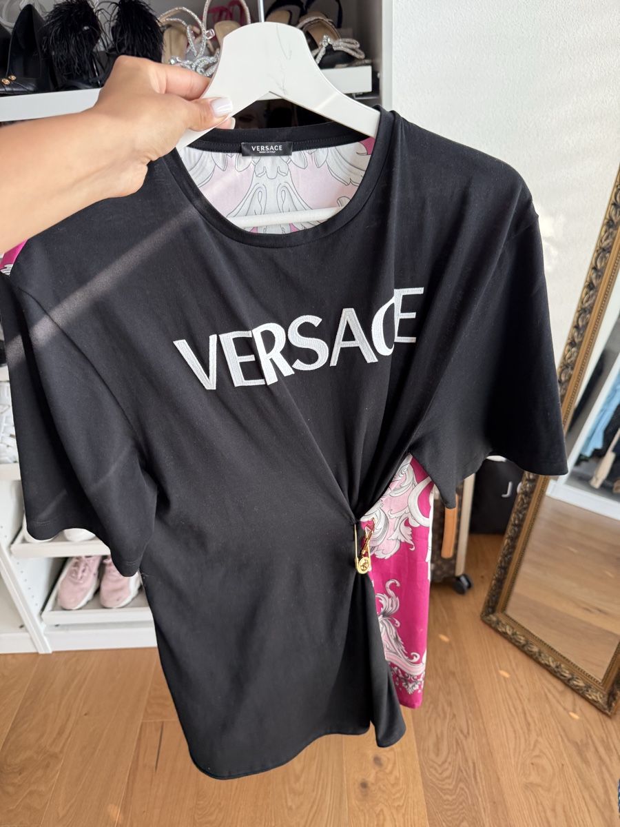 Versace T-shirt: Versace t Shirt – Nuovo (secondo la descrizione) da Mellingen venduto da eli_7hdx
