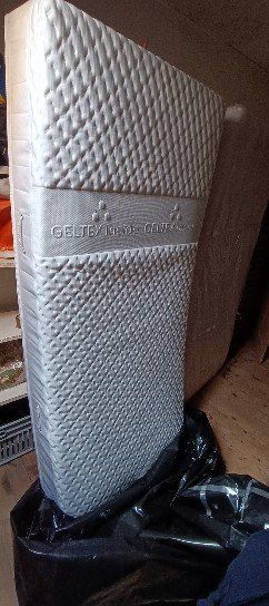 Jysk Letti: Lit complet 90x200cm. comme neuf. – Usato da La Chaux-de-Fonds venduto da nicesun 3