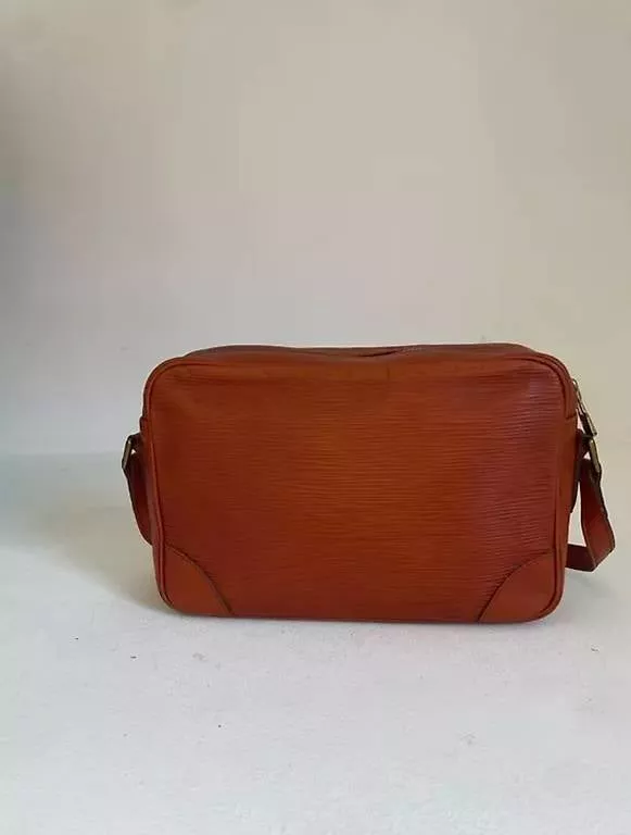Louis Vuitton Borse da donna: Louis vuitton Trocadero – Usato da Wangen b. Olten venduto da Fafa6 1