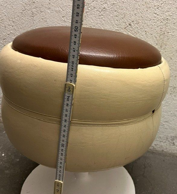 Sgabelli: Hocker 70er mit Geheimfach – Usato da Zürich venduto da gigimai67 2