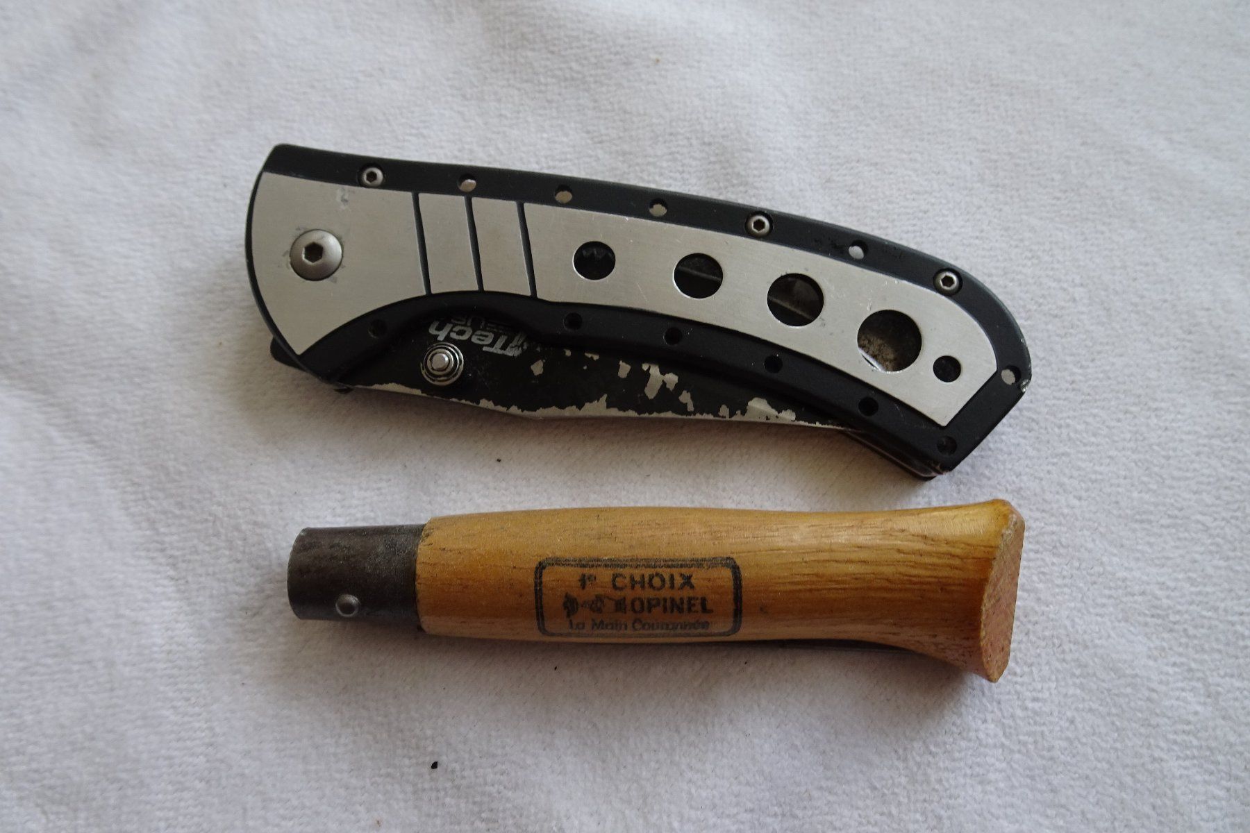Opinel Accessori: 2 Stück Klappmesser, Opinel und Tech USA – Usato da Strengelbach venduto da schmetterling20 3
