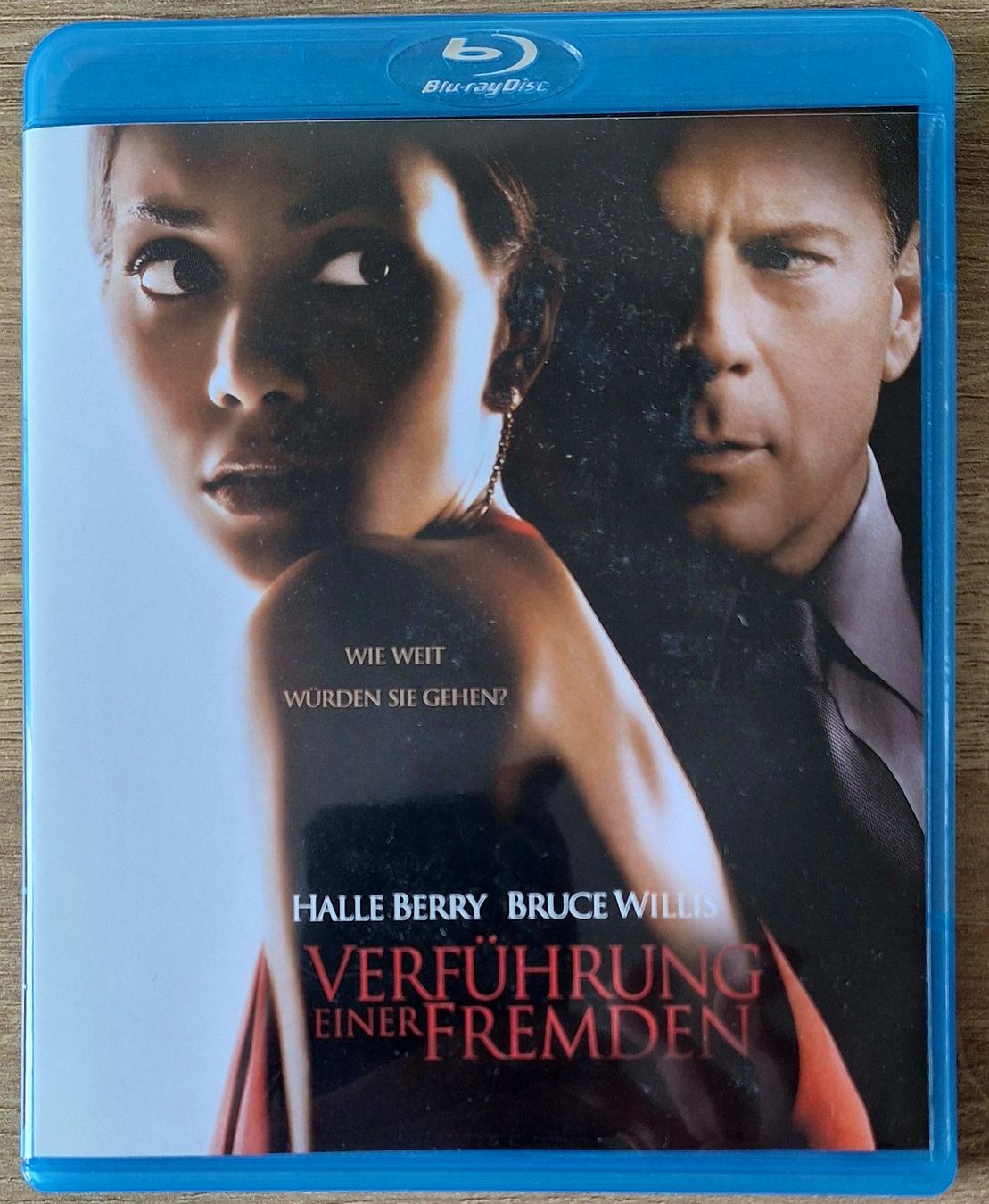 Tutti i DVDs: Verführung einer Fremden – Usato da Schaffhausen venduto da Jerry711