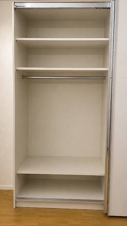 Pfister Schränke: Pfister Schrank mit Spiegelfront – Gebraucht aus Zürich von cia_gsb9 1