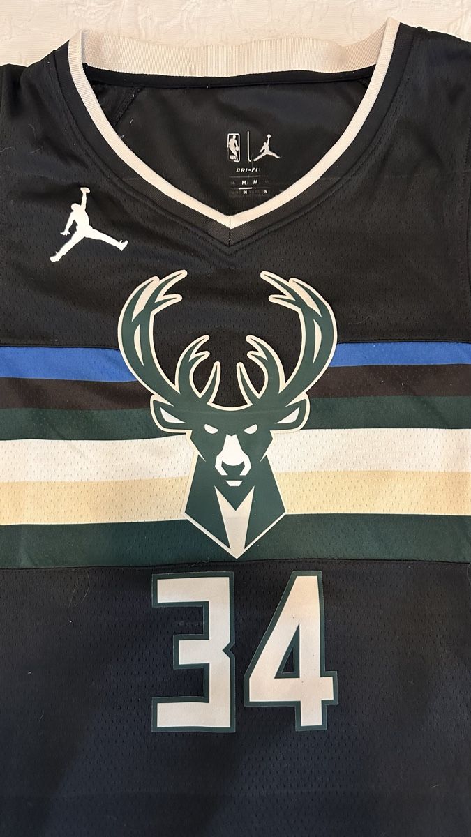 Maillots de corps & Pantalons: Antetokounmpo 34 - Bucks  – D'occasion à Oberrieden par jon_5cl2 2