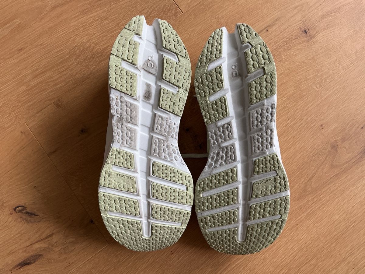 On Herrenschuhe: ON Cloudrunner 3 Herren Laufschuhe EU 42.5 – Gebraucht aus Glarus von die_5yzq 3