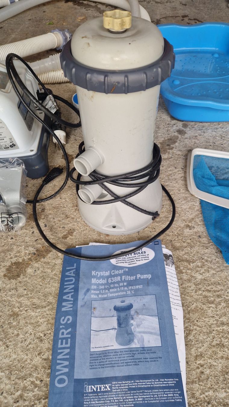 Intex Piscine: diverses Poolzubehör von Intex – Usato da Auw venduto da Holzwurm69 2