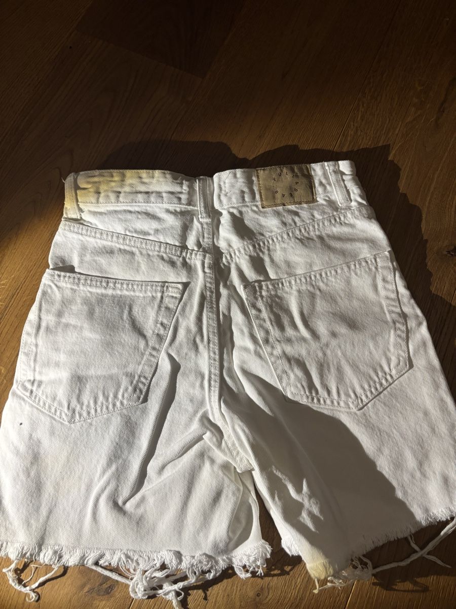 Pull&Bear Jeans: PULL&BEAR white jeans shorts – Nuovo (secondo la descrizione) da Lavigny venduto da bea_26wd 1