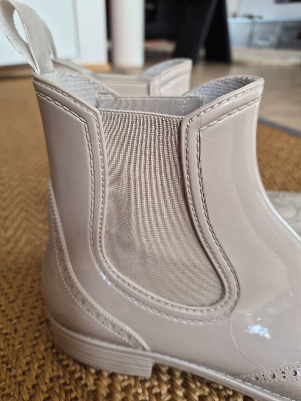 Scarpe per ragazze: Gummistiefel beige – Usato da Zürich venduto da Mokile 2