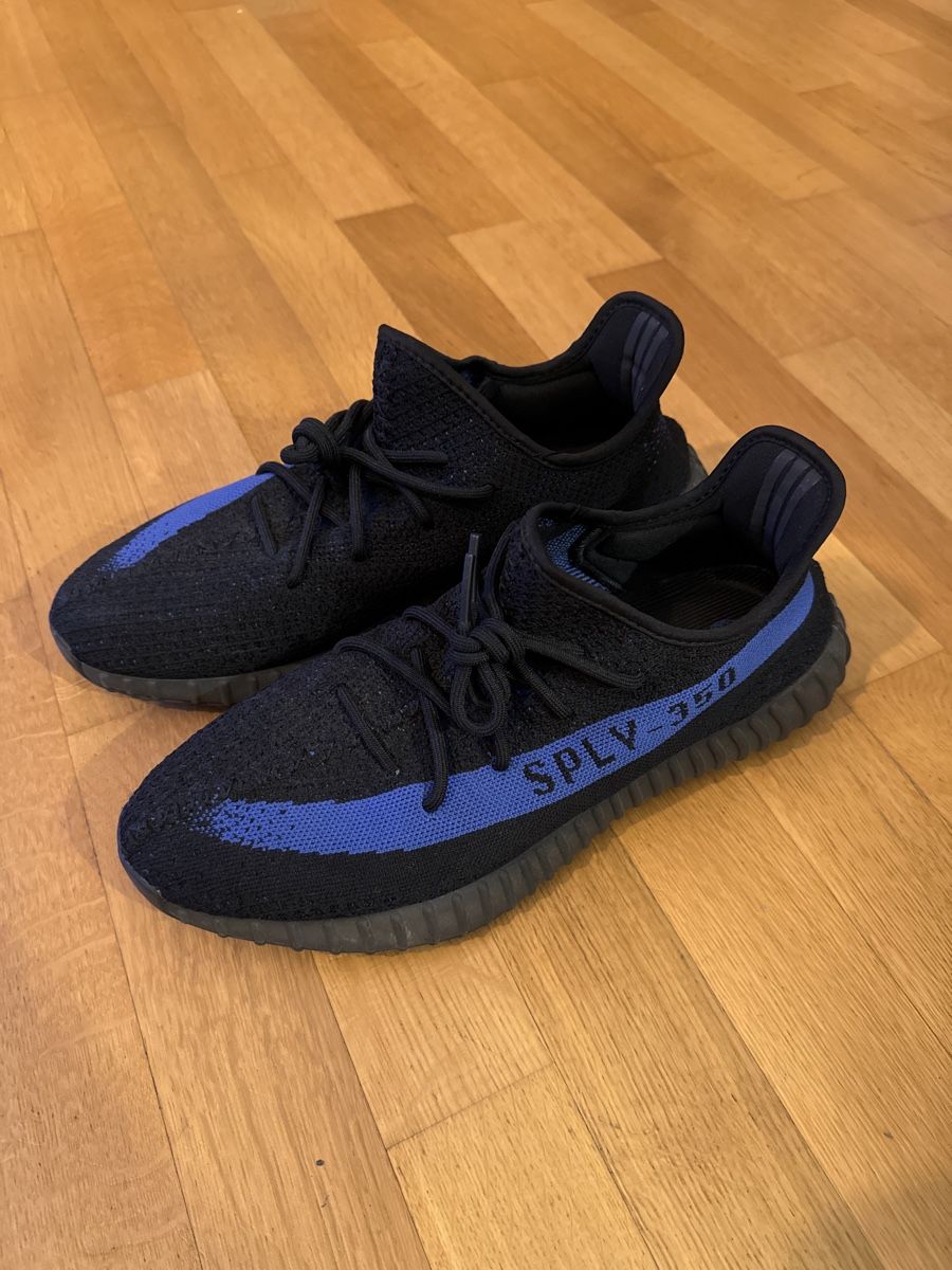 Adidas Scarpe da uomo: YEEZY BOOST 350 V2 – Nuovo (secondo la descrizione) da Maienfeld venduto da DK3 1
