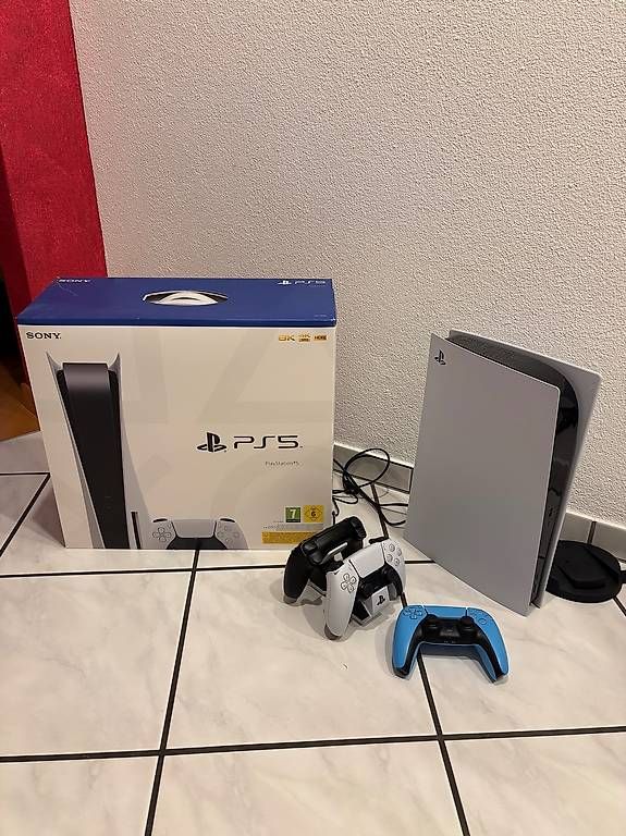 Consoles: Playstation 5 mit Disc – D'occasion à Bottighofen par FlorinT00