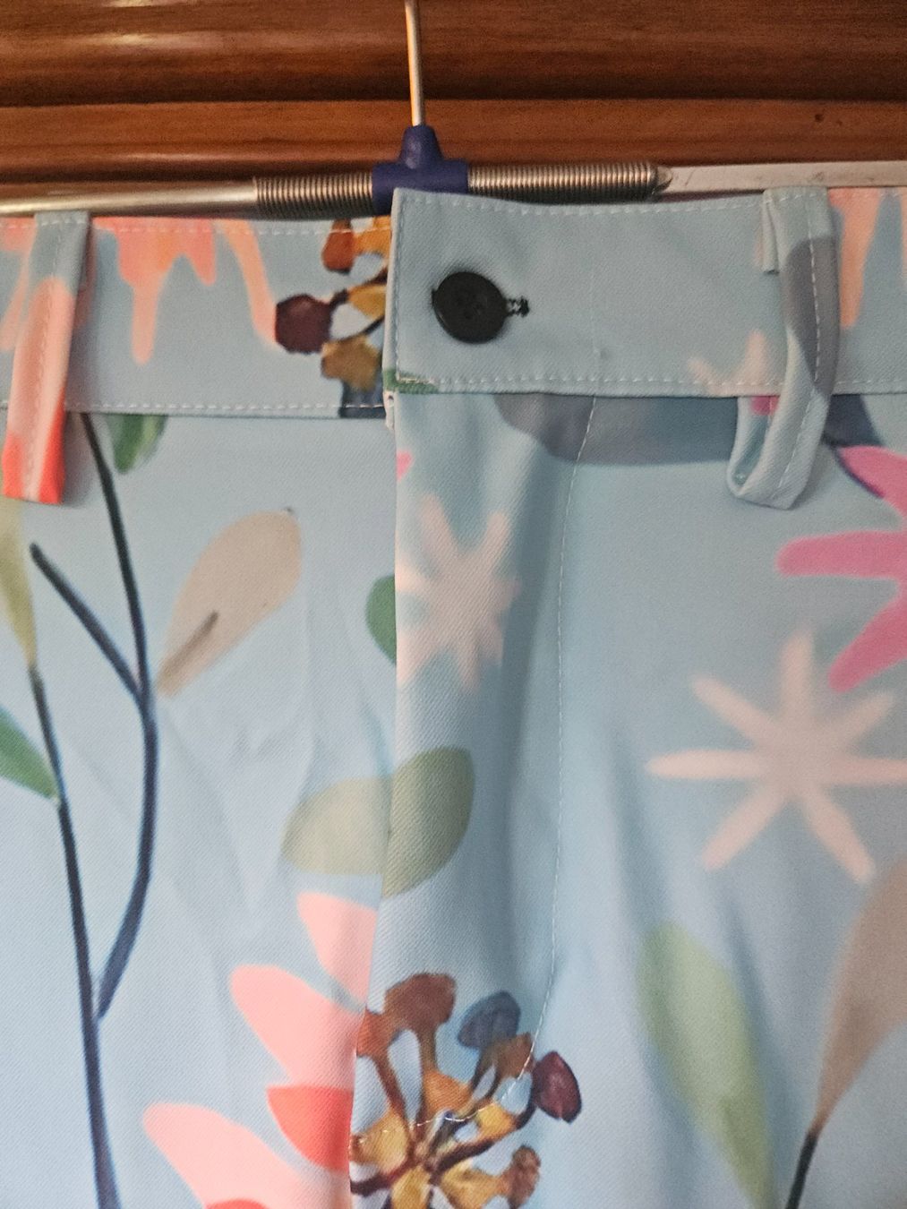 Pantaloni: pantalon fleuri T 40 neuf – Nuovo (secondo la descrizione) da Thônex venduto da lacomtessedesfees 2