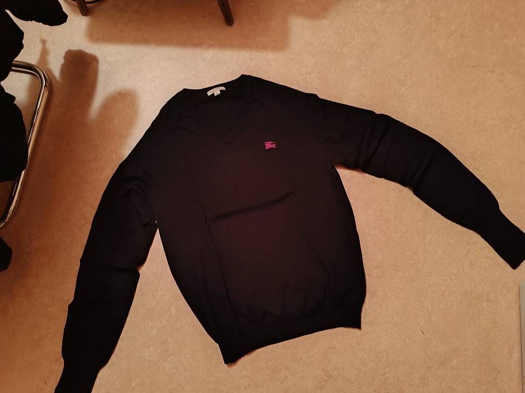 Burberry Pullover & Sweatshirts: Burberry Brit Pullover (Gr. M / schwarz) – Gebraucht aus Bern von adriano151030 1
