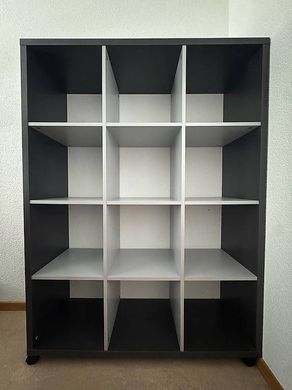 Ikea Scaffali: Bücherregal auf Rollen – Usato da Muenchenbuchsee venduto da nazzarina72
