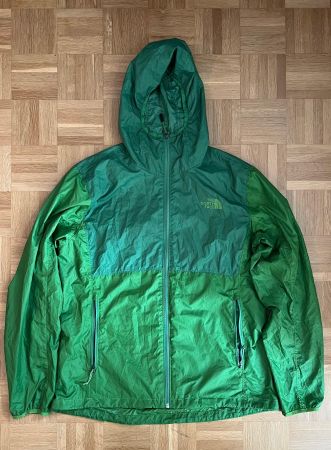 The North Face Windjacke Grösse M seht leicht
