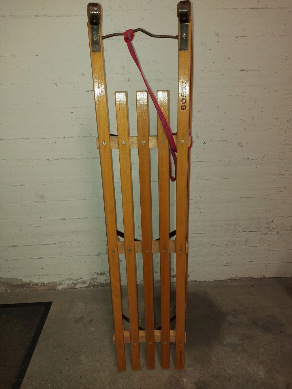 Davos Schlitteln: Original Davoser Schlitten 120 cm – Gebraucht aus Buchs AG von Sushikiller