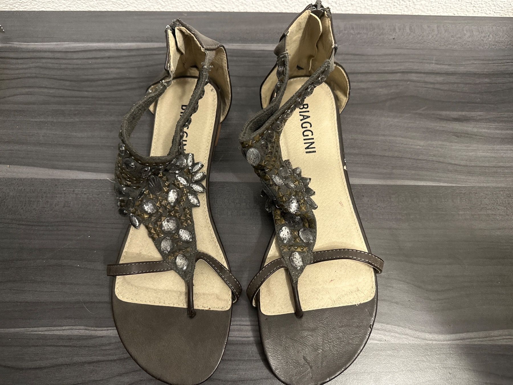 Scarpe da donna: Sandaletten flach Größe 42 – Usato da Aarburg venduto da Tonija 4