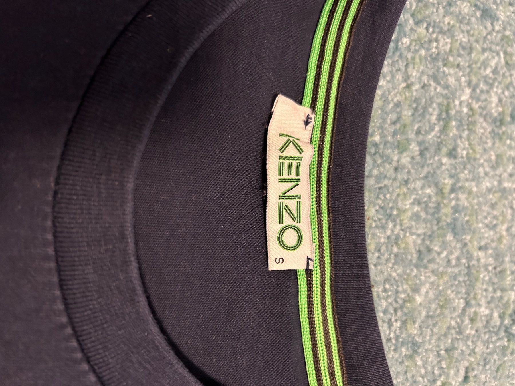 Kenzo T-shirt: Kenzo T-Shirt – Usato da Bern venduto da floorball_zoro 2