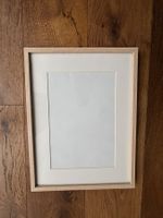 1 Bilderrahmen neuwertig - Aussen 42x32 - Bild 20x28 cm