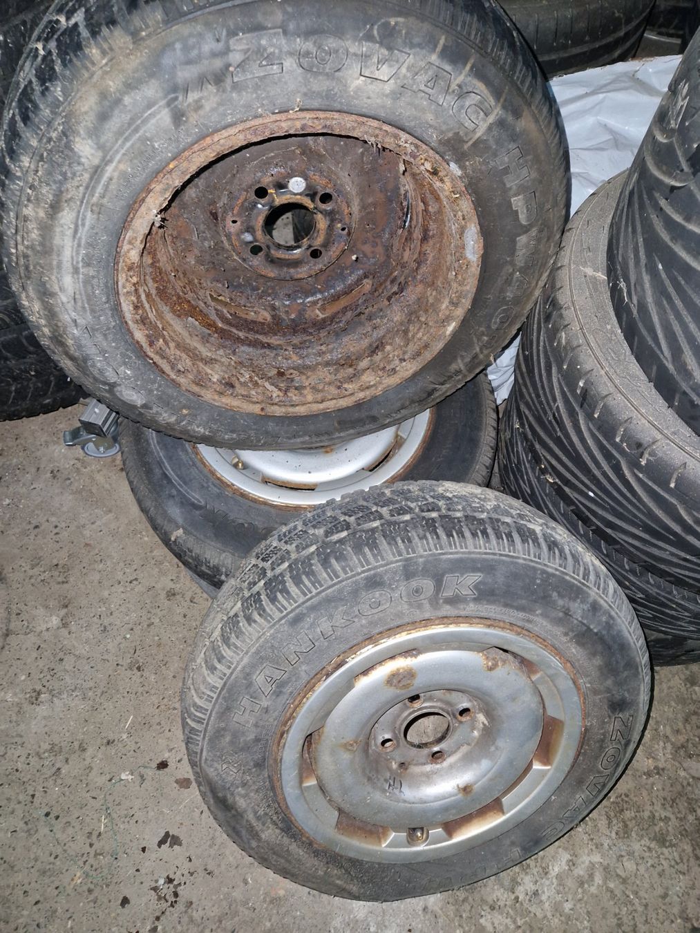 Pneumatici & Ruote complete: VW Golf2 Stahlfelgen – Usato da Dottikon venduto da zepterAG