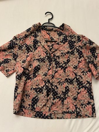 Vintage blouse. Size S/M with a fairly oversized fit.