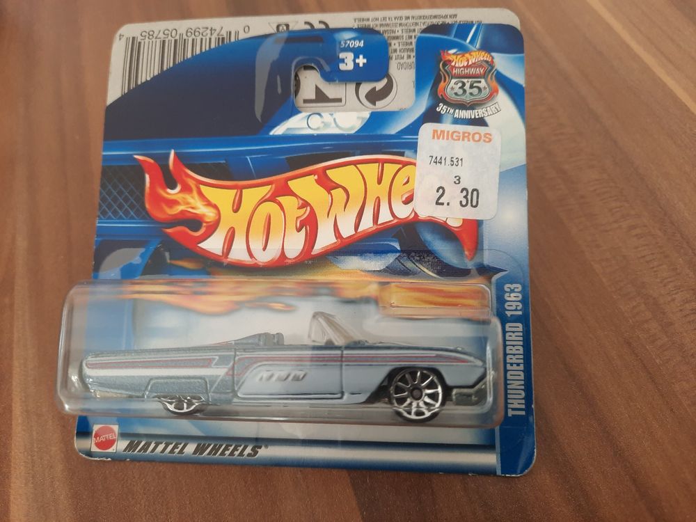 2011 Hot Wheels '63 Ford Thunderbird Convertible – Treasure Hunt Series #56, Green, 1/64 Scale Die-Cast Car, Collectible Toy