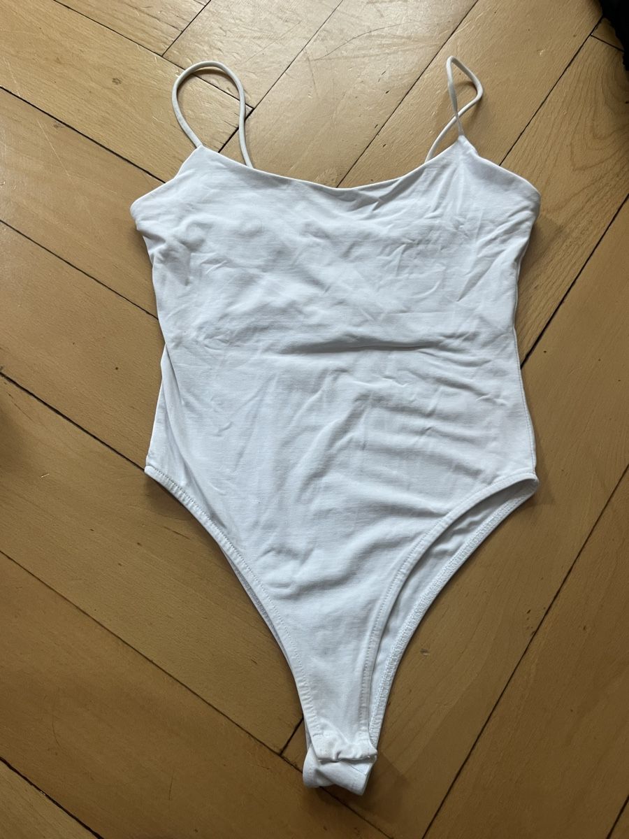 Top: Body/ top – Usato da Zürich venduto da sunshinezuerich 1